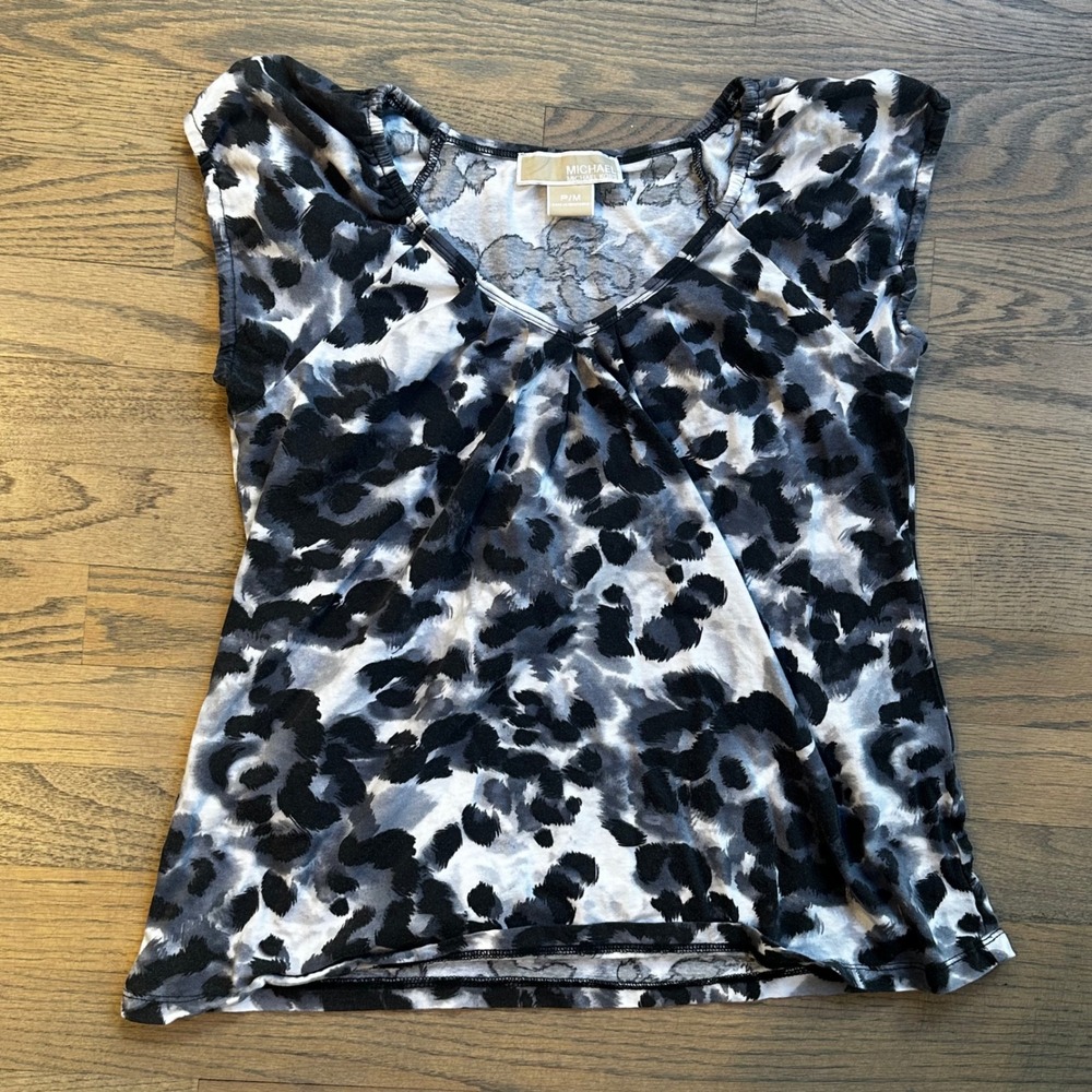 Michael Kors Sleeveless Top Black White Animal Print V-Neck Petite Medium